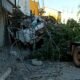 Carreta carregada de cimento atinge várias residências e um supermercado na cidade de Correntina