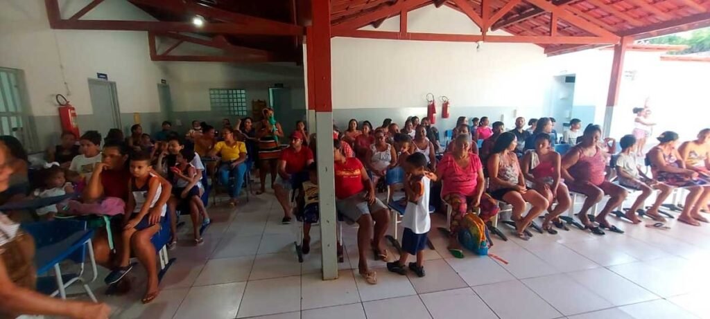 UNIDOS PELA PAZ: Escola Municipal Antônio Bento de Freitas mobiliza comunidade escolar para combater violência e bullying