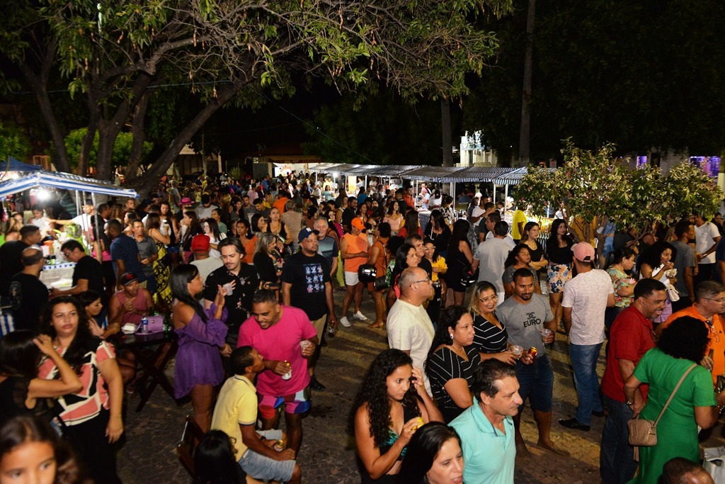 Tributo emocionante a João do Biriba, o Pen-drive Humano, celebra cultura e história em Barreirinhas