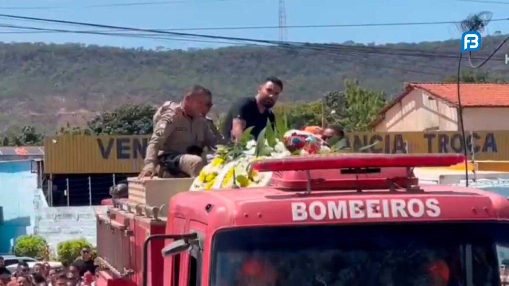 Herói Caído: Cabo João Paulo recebe honras militares em sepultamento em Barreiras