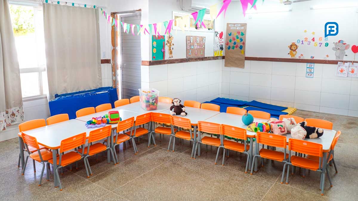 Creche noturna acolhe filhos de ambulantes no Arraiá de LEM