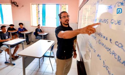 Convocação de profissionais da educação