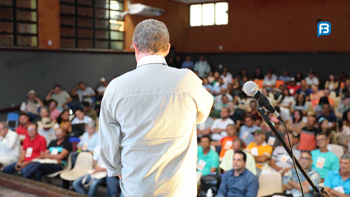 Seminário de Apicultura e Meliponicultura em Ibotirama