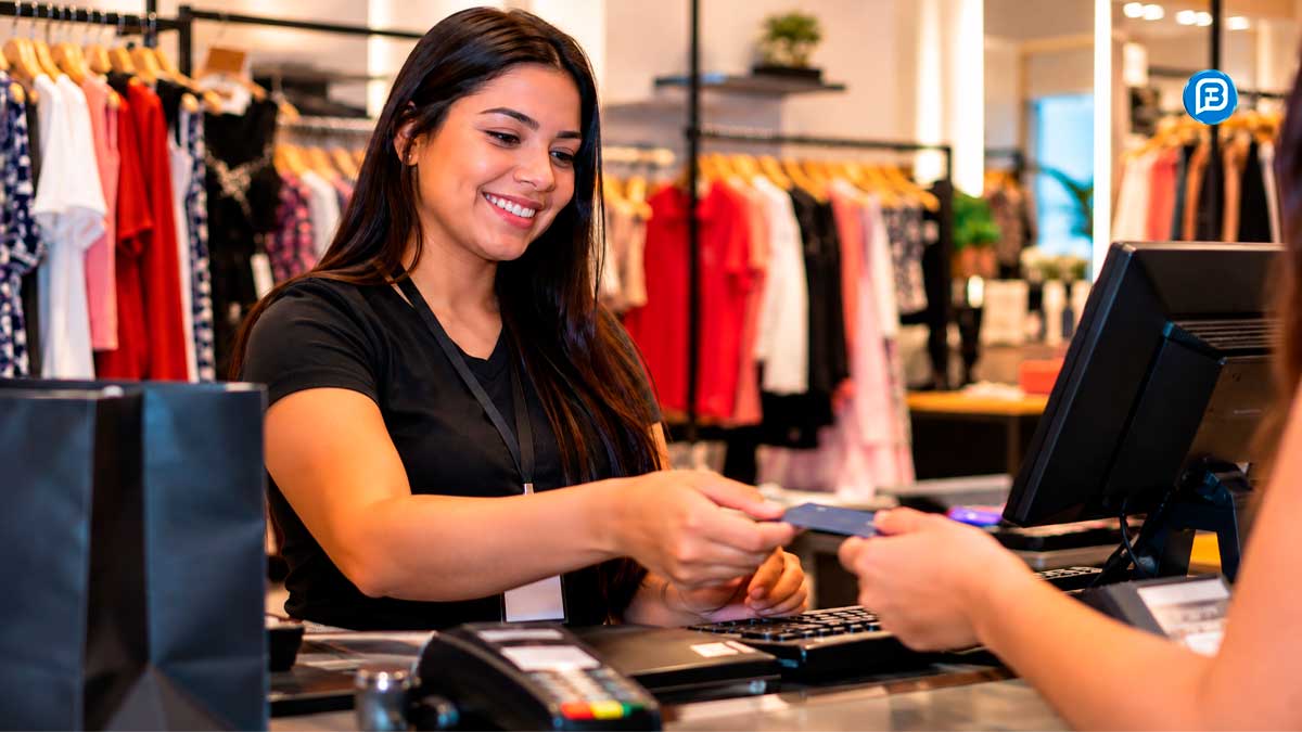 Barreiras tem vagas para caixa, vendas e serviços gerais