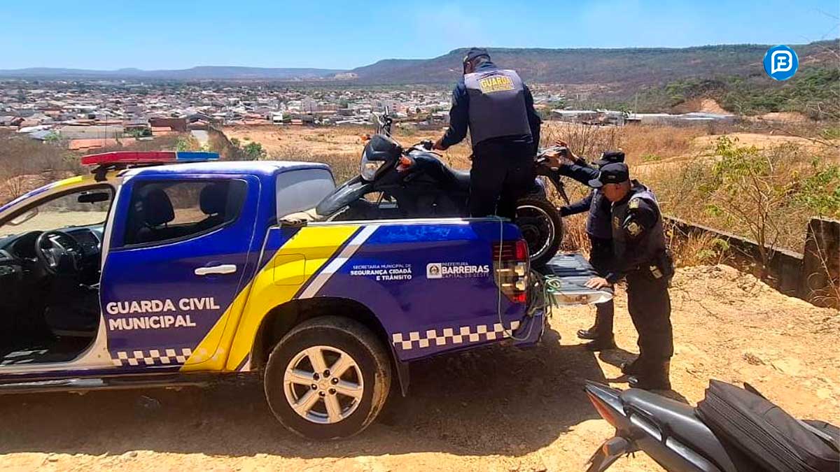 GCM de Barreiras recupera moto furtada após denúncia popular